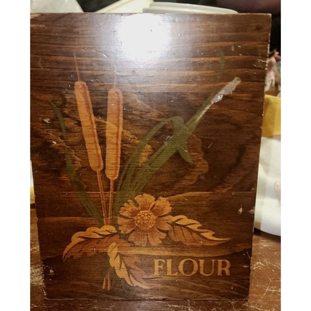 Vintage Wood Flour Kitchen Canister Box Mid Century Cat Tails Flowers Grannycore